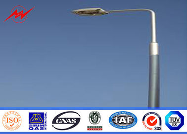 Cina 12mm 4mm wall thickness double bracket Galvanized Steel Pole for area sports lighting pemasok