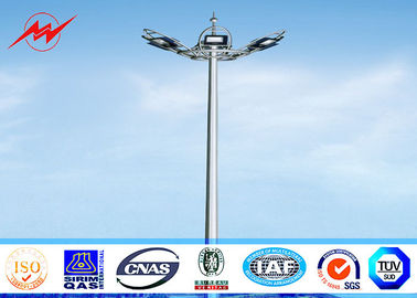 Cina 20 Meter Raising Lowering High Mast Pole , Steel Wire Cables Stadium Light Pole pemasok