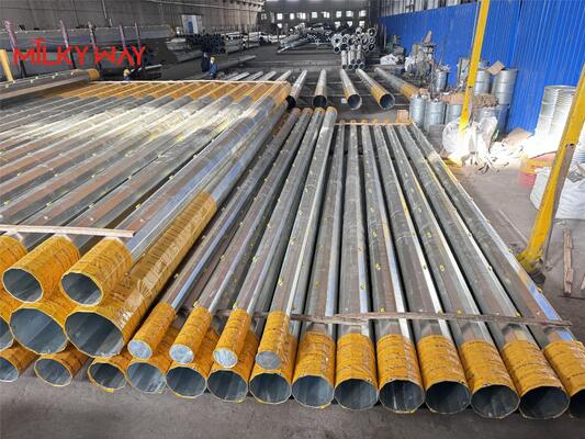 Kualitas  Galvanized Steel Pole Suitable for Electrical Power Distribution and Outdoor Lighting with Multiple Shape Options and Steel Materials pabrik