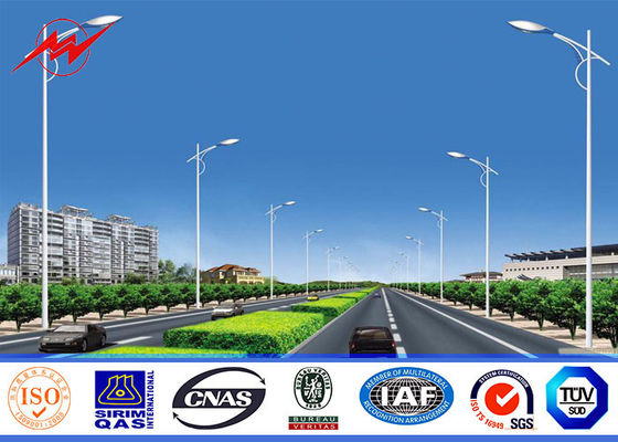 6M-12M tinggi Street Light Pole degisn hot dip permukaan galvanis