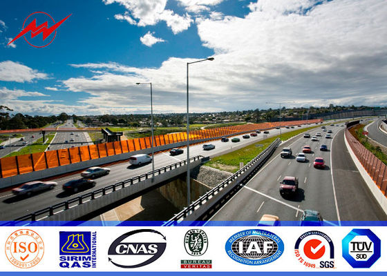 Hot Dip Galvanized Outdoor Street Lighting Polandia 5M Sampai 8M Dengan Double Curved Arm