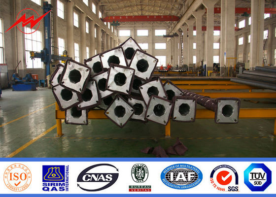 Outdoor Multi Sided Solar 8M sampai 14M Height Street Light Poles With 2M Cross Arm