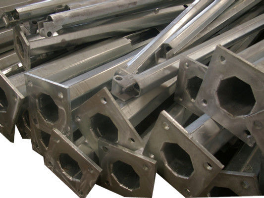 10m15m 20m Polygon Outdoor Lighting Polandia, Lampu Jalan Solar Poles Galvanization Steel