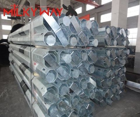 Hot Dip Galvanized Steel Electric Poles Dengan FRP 3,8mm 7,2mm Ketebalan 9m 11m Panjang Malaysia Standar