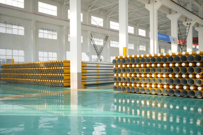 Desain khusus tiang listrik untuk pencahayaan jalanan lampu taman mast tinggi dengan ketahanan angin hingga 500km / h 2